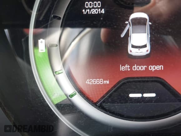 ✅ 2015 FIAT 500e • VIN: 3C3CFFGE0FT726120 • Lot: 43698758. Wystawiony na IAAI z przebiegiem 42 668 mil. Bezpłatny archiwum sprzedaży aukcyjnych z USA i szczegółowy raport historii pojazdu na DreamBid. Zdjęcie 12.