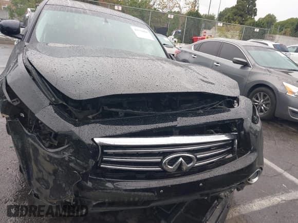 ✅ 2016 Infiniti QX70 • VIN: JN8CS1MU4GM671205 • Лот: 43732808. Опубликован ранее на IAAI с пробегом 54 069 миль. Бесплатный доступ к архиву аукционных продаж из США и подробный отчёт об истории автомобиля на DreamBid. Изображение 17.