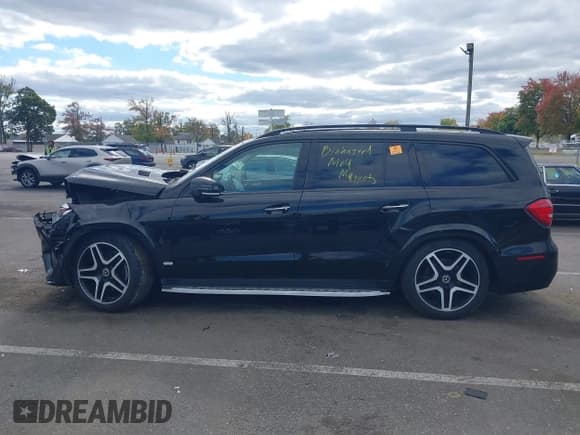 ✅ 2018 Mercedes-Benz GLS 550 • VIN: 4JGDF7DE6JB089170 • Lot: 43430703. Listed on IAAI with 70,314 mi. Free auction sales archive from the USA and detailed vehicle history report at DreamBid. Image 15.
