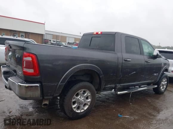 ✅ 2022 Ram 2500 Laramie • VIN: 3C6UR5FL0NG184162 • Лот: 43062757. Опубликован ранее на IAAI с пробегом 106 844 миль. Бесплатный доступ к архиву аукционных продаж из США и подробный отчёт об истории автомобиля на DreamBid. Изображение 13.