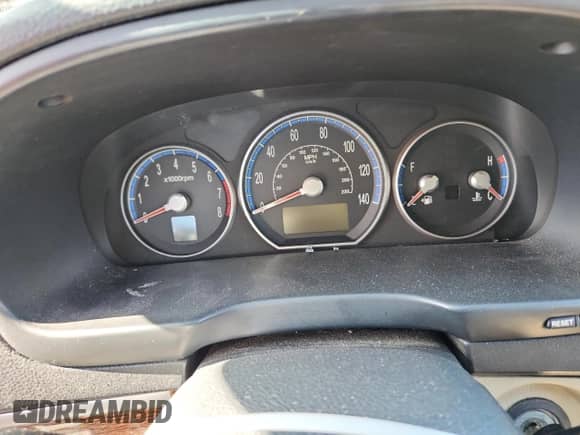 2008 Hyundai Santa Fe SE with VIN 5NMSH13EX8H152460, listed as a Copart auction lot 82305675 with Not provided miles and Salvage title. Bid and sale history available at DreamBid. Image 9.