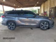 ✅ 2021 Toyota Highlander XSE • VIN: 5TDLZRBH6MS082409 • Лот: 40172495. Опубликован ранее на IAAI с пробегом 29 328 миль. Бесплатный доступ к архиву аукционных продаж из США и подробный отчёт об истории автомобиля на DreamBid. Изображение 14.