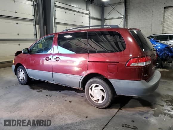 ✅ 2001 Toyota Sienna LE • VIN: 4T3ZF13C81U361541 • Lot: 89893555. Wystawiony na Copart z przebiegiem 274 636 mil. Bezpłatny archiwum sprzedaży aukcyjnych z USA i szczegółowy raport historii pojazdu na DreamBid. Zdjęcie 2.