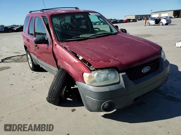 ✅ 2005 Ford Escape XLT • VIN: 1FMYU93185KE31449 • Lot: 57763225. Listed on Copart with 249,819 mi. Free auction sales archive from the USA and detailed vehicle history report at DreamBid. Image 14.