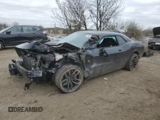 ✅ 2022 Dodge Challenger R/T Scat Pack Widebody • VIN: 2C3CDZFJ5NH171761 • Lot: 46914593. Wystawiony na Copart z przebiegiem 5 089 mil. Bezpłatny archiwum sprzedaży aukcyjnych z USA i szczegółowy raport historii pojazdu na DreamBid. Zdjęcie 1.