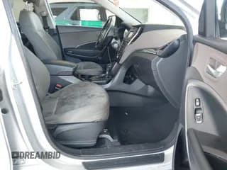 ✅ 2014 Hyundai Santa Fe • VIN: 5XYZU3LB1EG186577 • Лот: 43011637. Опубликован ранее на IAAI с пробегом 188 209 миль. Бесплатный доступ к архиву аукционных продаж из США и подробный отчёт об истории автомобиля на DreamBid. Изображение 5.