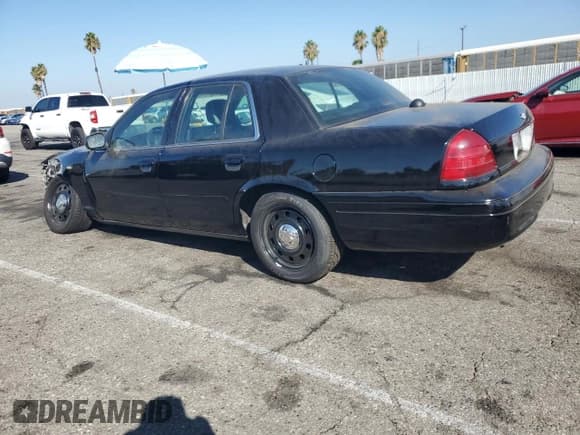 ✅ 2007 Ford Police Interceptor • VIN: 2FAHP71W67X125094 • Лот: 81733635. Опубликован ранее на Copart с пробегом 87 267 миль. Бесплатный доступ к архиву аукционных продаж из США и подробный отчёт об истории автомобиля на DreamBid. Изображение 2.