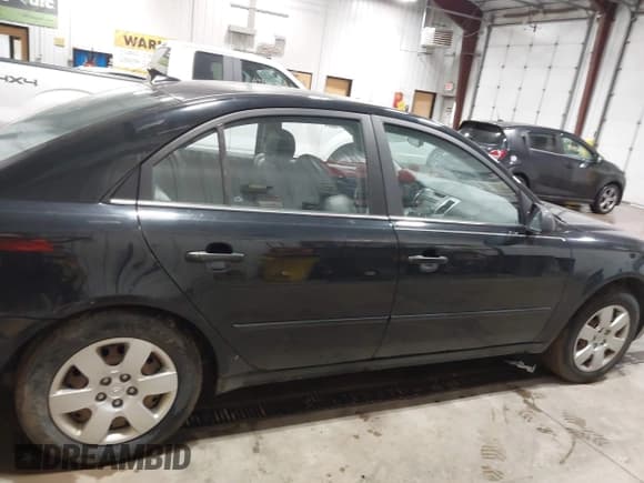 ✅ 2009 Hyundai Sonata GLS • VIN: 5NPET46C69H410923 • Lot: 43199574. Listed on IAAI with 185,018 mi. Free auction sales archive from the USA and detailed vehicle history report at DreamBid. Image 13.