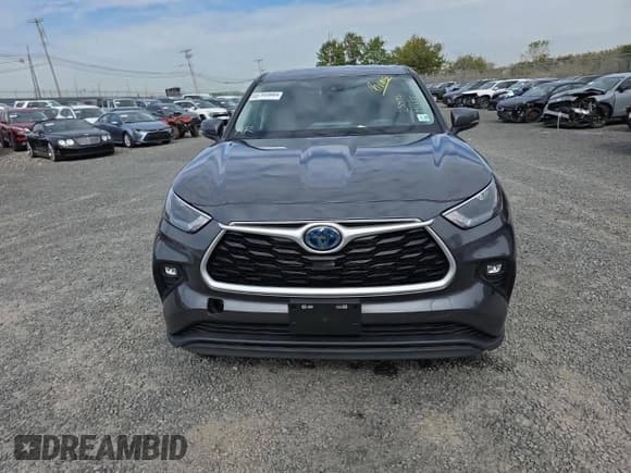 ✅ 2023 Toyota Highlander Hybrid LE • VIN: 5TDBBRCHXPS111896 • Лот: 81015075. Опубликован ранее на Copart с пробегом 25 435 миль. Бесплатный доступ к архиву аукционных продаж из США и подробный отчёт об истории автомобиля на DreamBid. Изображение 5.