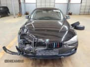✅ 2016 BMW 3 Series 320i xDrive • VIN: WBA8E5G58GNT41949 • Lot: 91612145. Wystawiony na Copart z przebiegiem 151 394 mil. Bezpłatny archiwum sprzedaży aukcyjnych z USA i szczegółowy raport historii pojazdu na DreamBid. Zdjęcie 5.