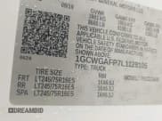 ✅ 2020 Chevrolet Express Cargo • VIN: 1GCWGAFP7L1128105 • Lot: 42186923. Wystawiony na IAAI z przebiegiem 183 036 mil. Bezpłatny archiwum sprzedaży aukcyjnych z USA i szczegółowy raport historii pojazdu na DreamBid. Zdjęcie 9.