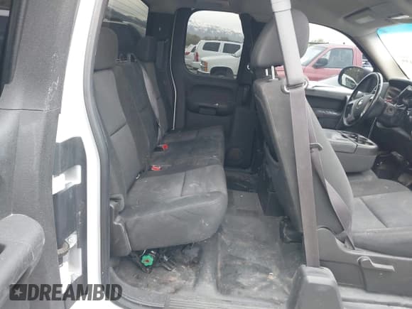 ✅ 2012 Chevrolet Silverado 2500HD LT • VIN: 1GC2KXCG4CZ262558 • Lot: 42052159. Wystawiony na IAAI z przebiegiem Nie podano. Bezpłatny archiwum sprzedaży aukcyjnych z USA i szczegółowy raport historii pojazdu na DreamBid. Zdjęcie 8.