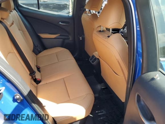 ✅ 2024 Lexus UX 250h Premium • VIN: JTHP9JBH4R2078505 • Lot: 61628455. Listed on Copart with 15,240 mi. Free auction sales archive from the USA and detailed vehicle history report at DreamBid. Image 10.