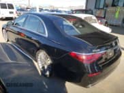 ✅ 2022 Mercedes-Benz S 500 • VIN: W1K6G6DB6NA086572 • Lot: 67462832. Wystawiony na Copart z przebiegiem 8 829 mil. Bezpłatny archiwum sprzedaży aukcyjnych z USA i szczegółowy raport historii pojazdu na DreamBid. Zdjęcie 2.