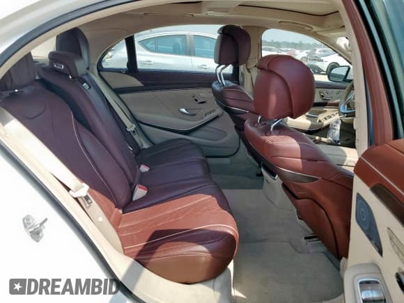 ✅ 2018 Mercedes-Benz S 560 • VIN: WDDUG8GB1JA346773 • Lot: 71600435. Wystawiony na Copart z przebiegiem 71 350 mil. Bezpłatny archiwum sprzedaży aukcyjnych z USA i szczegółowy raport historii pojazdu na DreamBid. Zdjęcie 10.