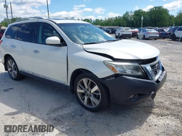 ✅ 2015 Nissan Pathfinder Platinum • VIN: 5N1AR2MM0FC613659 • Lot: 42194214. Listed on IAAI with 138,180 mi. Free auction sales archive from the USA and detailed vehicle history report at DreamBid. Image 1.