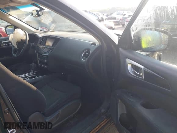 ✅ 2016 Nissan Pathfinder SV • VIN: 5N1AR2MM5GC636940 • Lot: 42869934. Wystawiony na IAAI z przebiegiem 186 803 mil. Bezpłatny archiwum sprzedaży aukcyjnych z USA i szczegółowy raport historii pojazdu na DreamBid. Zdjęcie 5.