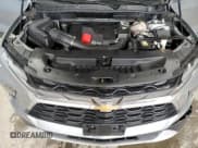 ✅ 2024 Chevrolet Blazer LT • VIN: 3GNKBJR43RS197581 • Lot: 92715645. Wystawiony na Copart z przebiegiem 27 585 mil. Bezpłatny archiwum sprzedaży aukcyjnych z USA i szczegółowy raport historii pojazdu na DreamBid. Zdjęcie 12.