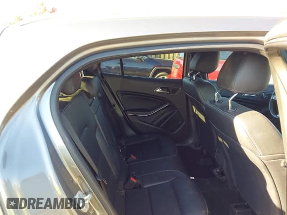 ✅ 2018 Mercedes-Benz GLA 250 • VIN: WDCTG4GB8JJ448645 • Lot: 43594334. Listed on IAAI with 162,619 mi. Free auction sales archive from the USA and detailed vehicle history report at DreamBid. Image 8.