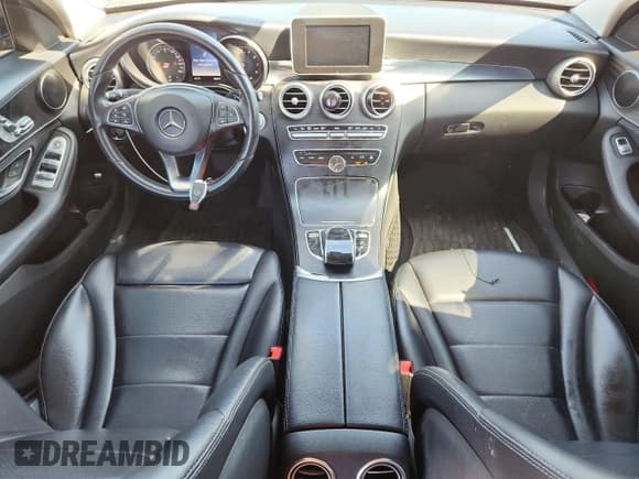 ✅ 2015 Mercedes-Benz C 300 • VIN: 55SWF4KB9FU039340 • Lot: 81682775. Listed on Copart with 53,775 mi. Free auction sales archive from the USA and detailed vehicle history report at DreamBid. Image 8.