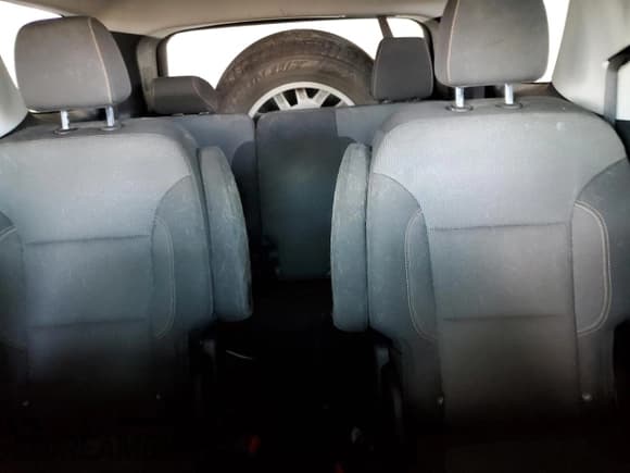 ✅ 2021 Chevrolet Traverse LT Cloth • VIN: 1GNERGKW8MJ195908 • Lot: 81688585. Wystawiony na Copart z przebiegiem 56 800 mil. Bezpłatny archiwum sprzedaży aukcyjnych z USA i szczegółowy raport historii pojazdu na DreamBid. Zdjęcie 10.