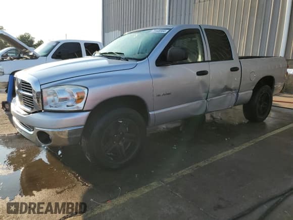 ✅ 2008 Dodge 1500 SLT • VIN: 1D7HA18N88J114930 • Лот: 70448564. Опубликован ранее на Copart с пробегом 187 206 миль. Бесплатный доступ к архиву аукционных продаж из США и подробный отчёт об истории автомобиля на DreamBid. Изображение 1.
