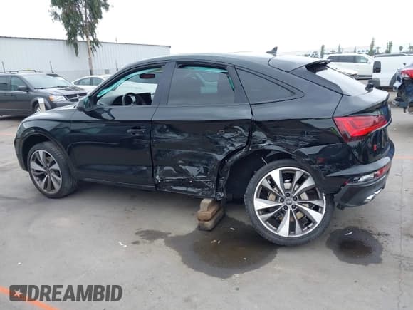 ✅ 2023 Audi SQ5 Sportback Premium Plus • VIN: WA124AFY1P2155925 • Lot: 42431142. Listed on IAAI with Not provided. Free auction sales archive from the USA and detailed vehicle history report at DreamBid. Image 14.