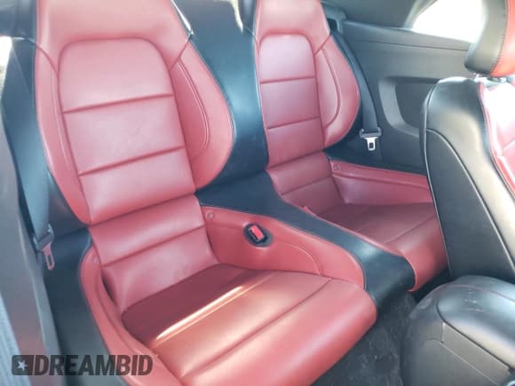 ✅ 2017 Ford Mustang GT Premium • VIN: 1FATP8FF7H5235678 • Lot: 62402565. Wystawiony na Copart z przebiegiem 79 988 mil. Bezpłatny archiwum sprzedaży aukcyjnych z USA i szczegółowy raport historii pojazdu na DreamBid. Zdjęcie 10.