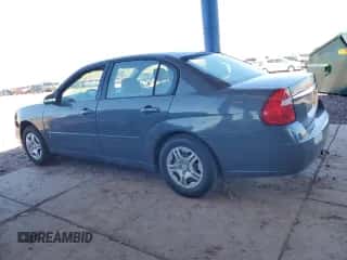 2007 Chevrolet Malibu 1LS z VIN 1G1ZS58F17F281233, wystawiony jako Copart lot #67979164 z przebiegiem 111 741 mil mil oraz Szkoda całkowita • Salvage title. Historia ofert i sprzedaży dostępna na DreamBid. Obrazek 2.