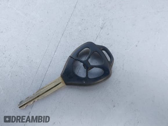 ✅ 2009 Toyota Corolla XLE • VIN: JTDBL40E99J033914 • Lot: 43807861. Listed on IAAI with 113,283 mi. Free auction sales archive from the USA and detailed vehicle history report at DreamBid. Image 11.