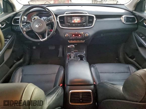 ✅ 2016 Kia Sorento EX • VIN: 5XYPH4A53GG106536 • Lot: 96414205. Listed on Copart with 145,395 mi. Free auction sales archive from the USA and detailed vehicle history report at DreamBid. Image 8.