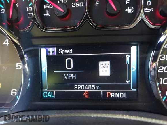 ✅ 2018 Chevrolet Silverado 1500 LTZ • VIN: 3GCUKSEC5JG310605 • Lot: 43000684. Wystawiony na IAAI z przebiegiem 220 485 mil. Bezpłatny archiwum sprzedaży aukcyjnych z USA i szczegółowy raport historii pojazdu na DreamBid. Zdjęcie 16.