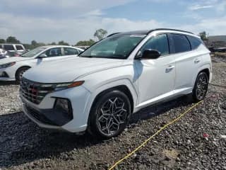 ✅ 2023 Hyundai Tucson N Line • VIN: KM8JF3AE8PU175254 • Lot: 63258685. Wystawiony na Copart z przebiegiem 82 502 mil. Bezpłatny archiwum sprzedaży aukcyjnych z USA i szczegółowy raport historii pojazdu na DreamBid. Zdjęcie 1.