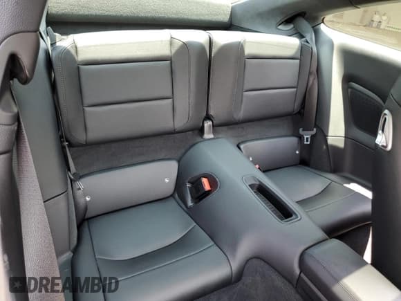 ✅ 2019 Porsche 911 Carrera • VIN: WP0AA2A97KS103238 • Lot: 60938043. Wystawiony na Copart z przebiegiem 29 018 mil. Bezpłatny archiwum sprzedaży aukcyjnych z USA i szczegółowy raport historii pojazdu na DreamBid. Zdjęcie 10.