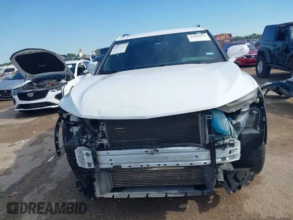 2021 Chevrolet Blazer LT z VIN 3GNKBCR46MS500552, wystawiony jako IAAI lot #42904644 z przebiegiem 77 103 mil mil oraz . Historia ofert i sprzedaży dostępna na DreamBid. Obrazek 12.