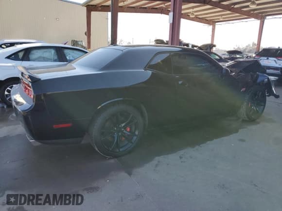 ✅ 2012 Dodge Challenger SRT-8 392 • VIN: 2C3CDYCJ8CH137762 • Lot: 45480925. Wystawiony na Copart z przebiegiem 85 383 mil. Bezpłatny archiwum sprzedaży aukcyjnych z USA i szczegółowy raport historii pojazdu na DreamBid. Zdjęcie 3.