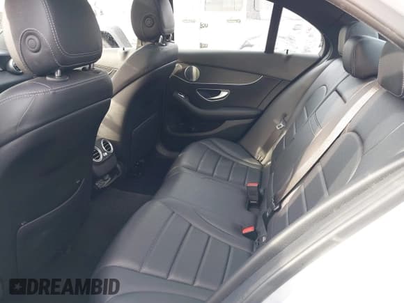 ✅ 2020 Mercedes-Benz C 300 • VIN: W1KWF8EB0LR598338 • Lot: 43740084. Listed on IAAI with 29,959 mi. Free auction sales archive from the USA and detailed vehicle history report at DreamBid. Image 8.