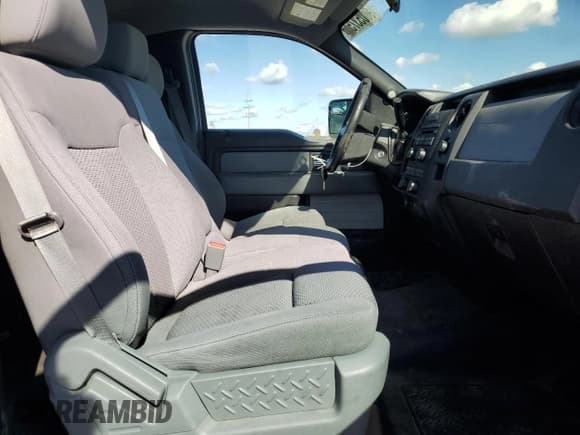 ✅ 2012 Ford F-150 XL • VIN: 1FTMF1CM6CKE37711 • Lot: 90053755. Listed on Copart with 85,520 mi. Free auction sales archive from the USA and detailed vehicle history report at DreamBid. Image 10.