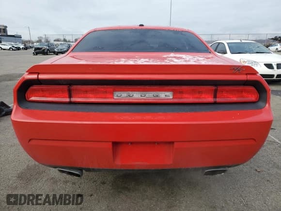 ✅ 2010 Dodge Challenger R/T • VIN: 2B3CJ5DT1AH265214 • Lot: 83183904. Wystawiony na Copart z przebiegiem 122 809 mil. Bezpłatny archiwum sprzedaży aukcyjnych z USA i szczegółowy raport historii pojazdu na DreamBid. Zdjęcie 6.