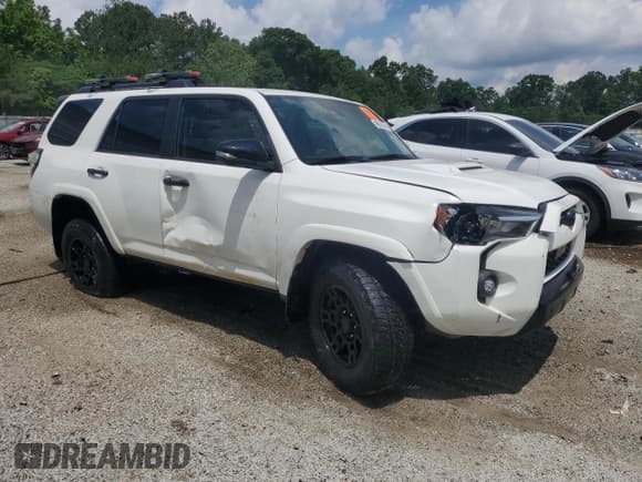 ✅ 2021 Toyota 4Runner Venture • VIN: JTEHU5JRXM5900197 • Лот: 57155155. Опубликован ранее на Copart с пробегом 98 269 миль. Бесплатный доступ к архиву аукционных продаж из США и подробный отчёт об истории автомобиля на DreamBid. Изображение 4.