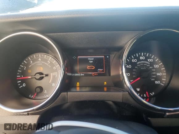 ✅ 2017 Ford Mustang GT • VIN: 1FA6P8CF4H5346058 • Lot: 87241295. Wystawiony na Copart z przebiegiem 13 583 mil. Bezpłatny archiwum sprzedaży aukcyjnych z USA i szczegółowy raport historii pojazdu na DreamBid. Zdjęcie 9.