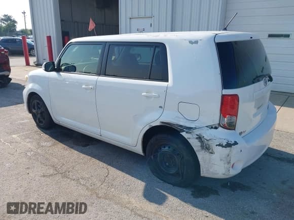 ✅ 2012 Scion xB • VIN: JTLZE4FE4CJ012299 • Lot: 42983181. Wystawiony na IAAI z przebiegiem 119 167 mil. Bezpłatny archiwum sprzedaży aukcyjnych z USA i szczegółowy raport historii pojazdu na DreamBid. Zdjęcie 3.