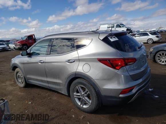 ✅ 2018 Hyundai Santa Fe 2.4L • VIN: 5XYZUDLB3JG514646 • Лот: 44624224. Опубликован ранее на Copart с пробегом 17 344 миль. Бесплатный доступ к архиву аукционных продаж из США и подробный отчёт об истории автомобиля на DreamBid. Изображение 2.