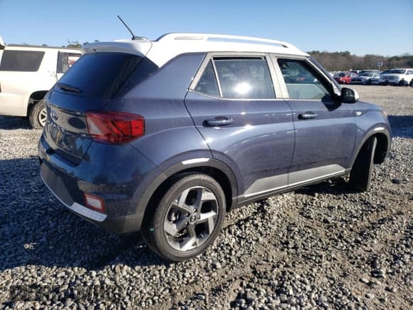 ✅ 2023 Hyundai Venue SEL • VIN: KMHRC8A38PU229109 • Лот: 89081895. Опубликован ранее на Copart с пробегом 17 674 миль. Бесплатный доступ к архиву аукционных продаж из США и подробный отчёт об истории автомобиля на DreamBid. Изображение 3.