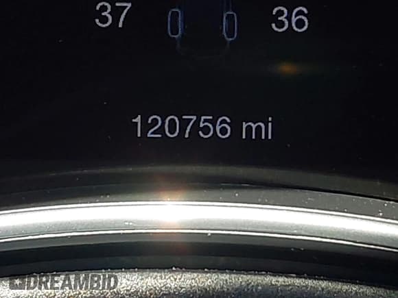 ✅ 2019 Dodge Durango SXT Plus • VIN: 1C4RDJAG2KC780114 • Lot: 42572276. Wystawiony na IAAI z przebiegiem 120 756 mil. Bezpłatny archiwum sprzedaży aukcyjnych z USA i szczegółowy raport historii pojazdu na DreamBid. Zdjęcie 16.