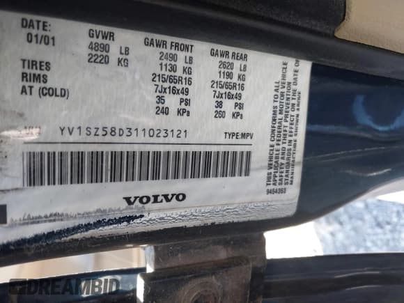 ✅ 2001 Volvo V70 • VIN: YV1SZ58D311023121 • Lot: 43406795. Wystawiony na IAAI z przebiegiem 193 200 mil. Bezpłatny archiwum sprzedaży aukcyjnych z USA i szczegółowy raport historii pojazdu na DreamBid. Zdjęcie 9.