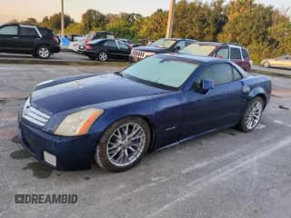 ✅ 2004 Cadillac XLR • VIN: 1G6YV34A945601993 • Lot: 75136134. Wystawiony na Copart z przebiegiem Nie podano. Bezpłatny archiwum sprzedaży aukcyjnych z USA i szczegółowy raport historii pojazdu na DreamBid. Zdjęcie 1.