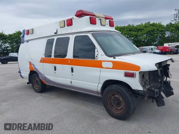 ✅ 2009 Ford E-Series Commercial • VIN: 1FDSS34PX9DA32550 • Лот: 41710405. Опубликован ранее на IAAI с пробегом 391 668 миль. Бесплатный доступ к архиву аукционных продаж из США и подробный отчёт об истории автомобиля на DreamBid. Изображение 1.