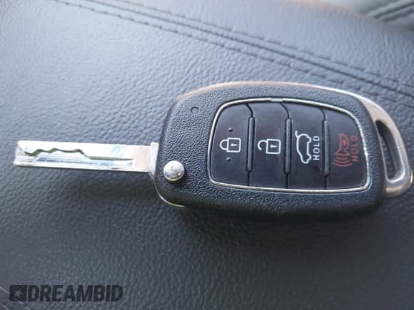 ✅ 2017 Hyundai Santa Fe 2.4L • VIN: 5XYZTDLB2HG428225 • Лот: 43538574. Опубликован ранее на IAAI с пробегом 117 111 миль. Бесплатный доступ к архиву аукционных продаж из США и подробный отчёт об истории автомобиля на DreamBid. Изображение 11.