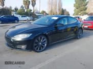 ✅ 2013 Tesla Model S • VIN: 5YJSA1DN7DFP13423 • Lot: 43874538. Wystawiony na IAAI z przebiegiem 105 309 mil. Bezpłatny archiwum sprzedaży aukcyjnych z USA i szczegółowy raport historii pojazdu na DreamBid. Zdjęcie 19.